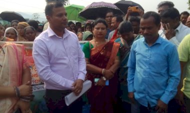 ଟିକାବାଲି ରେ ବହୁ ଚର୍ଚ୍ଚିତ ରିନୁ ମହାପାତ୍ର ଓ ପବିତ୍ର ପ୍ରଧାନ ହତ୍ୟା କାରୀଙ୍କୁ ଫାଶୀ ଓ ଗିରଫ ଦାବିରେ ବିଶାଳ ଗଣ ବିକ୍ଷୋଭ